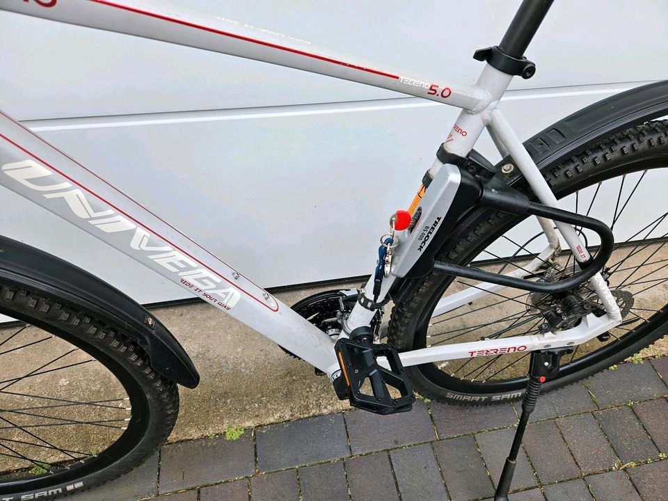 UNIVEGA TERRENO 5.0 Cross-Bike in Bremen