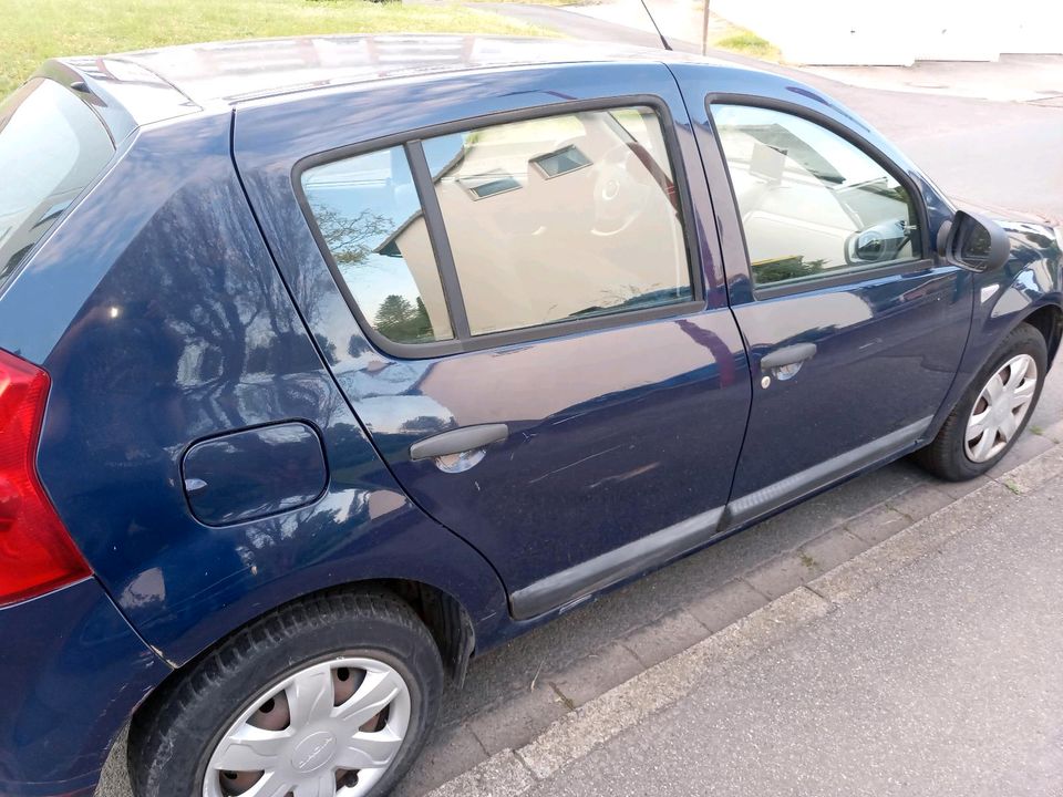 Dacia Sandero in Elze