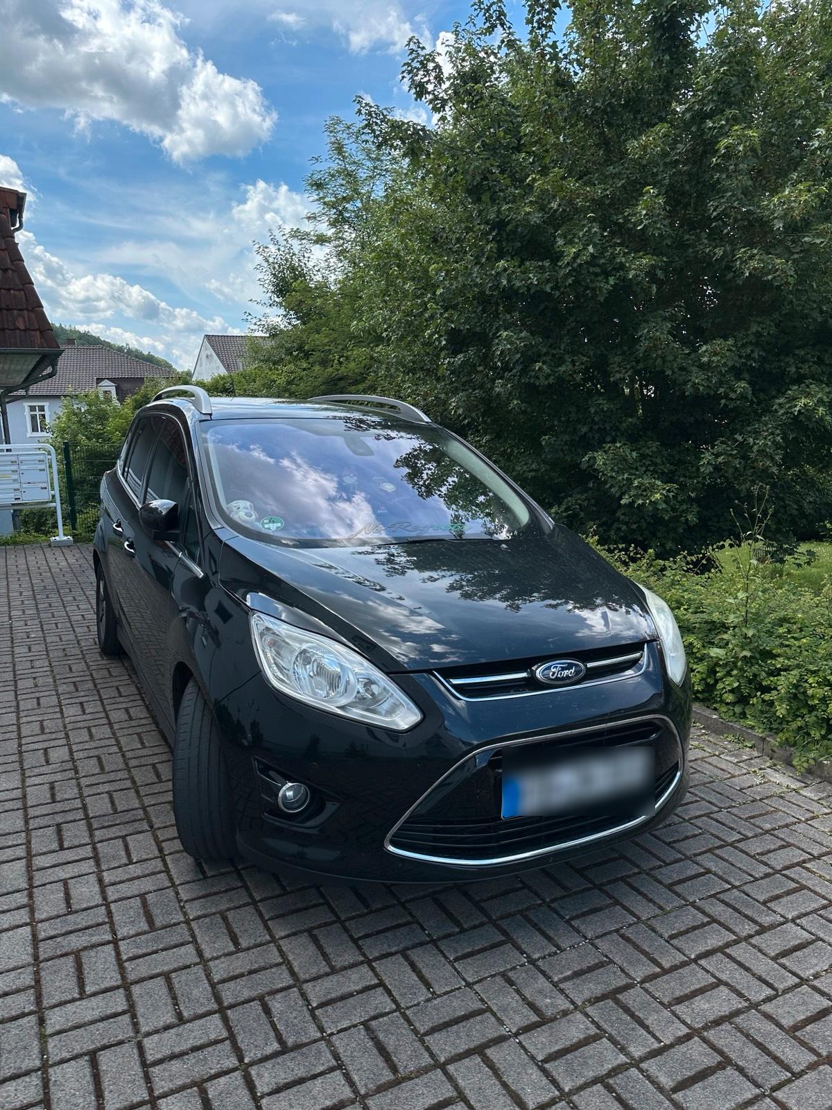 Abbildung des Autos Ford Grand C-Max Titanium