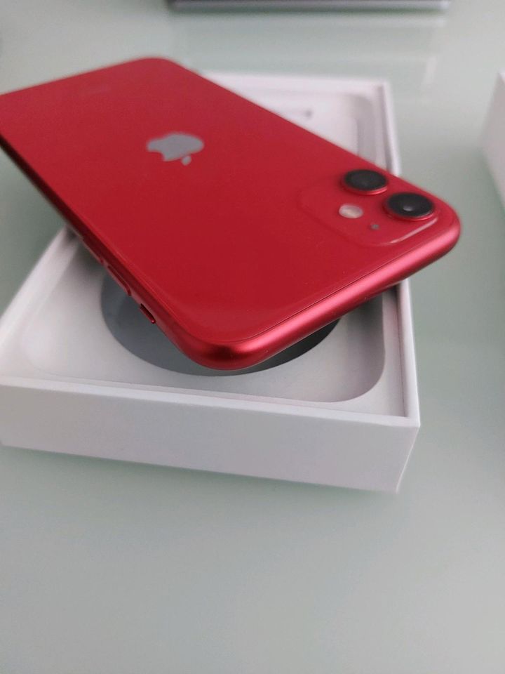 Apple iPhone 11 64GB Rot / Product Red - TOP Zustand in Bergkamen