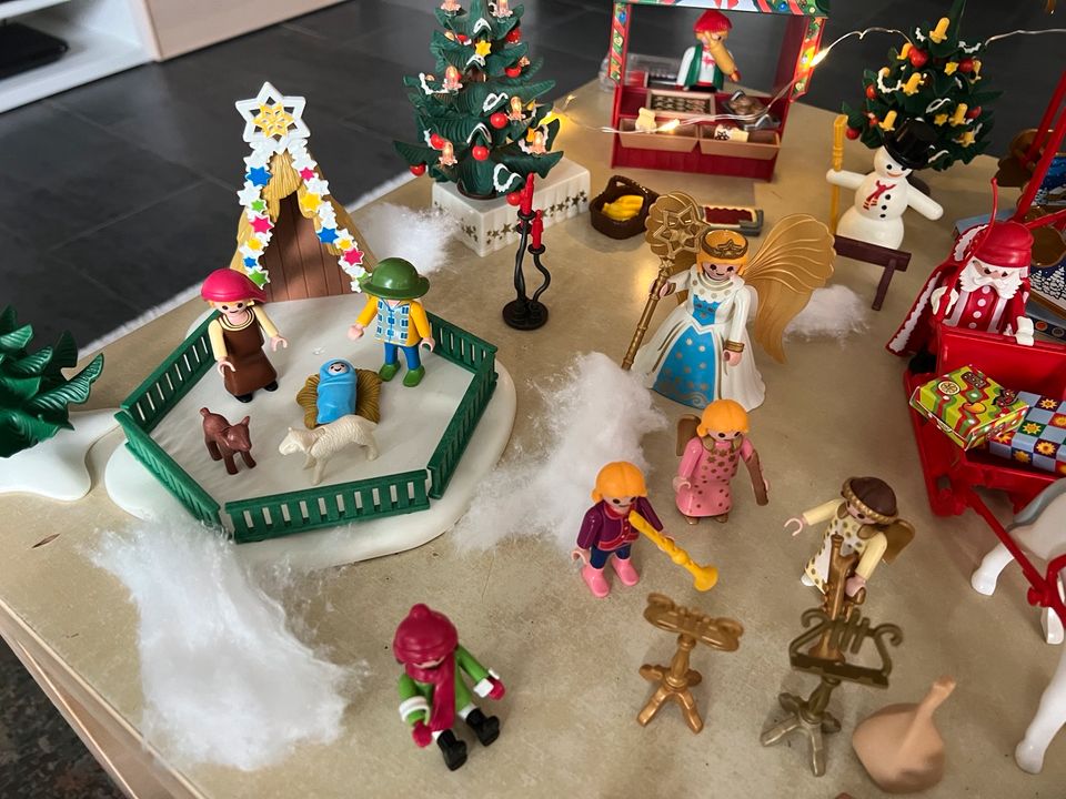 Playmobil Weihnachten Weihnachtsmarkt Konvolut in Giesen