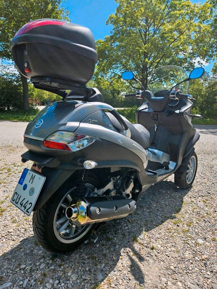 Piaggio mp3 400 ie in München