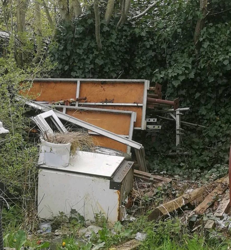 Wannenträger, Cassetten usw. in Horst (Holstein)