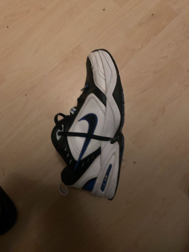 Nike Air Monarch in Kiel