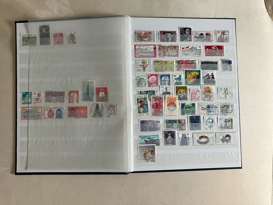 Briefmarkensammlung + Album in Rosenthal