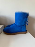 UGG Boots Bailey Bow II Königsblau Berlin - Reinickendorf Vorschau