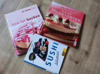 3 Koch - Backbücher low fat & kleine Modetorten & 1 Sushi leicht Nordrhein-Westfalen - Hüllhorst Vorschau