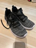 Vty Sport Sneaker Größe 41 Bayern - Obertraubling Vorschau