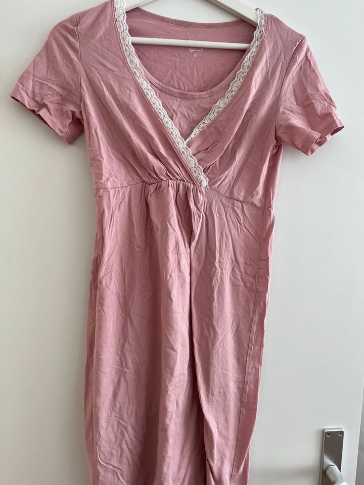 Nachtkleid / Nachthemden / Pyjama/ Bundle/Einzeln in Frankfurt am Main