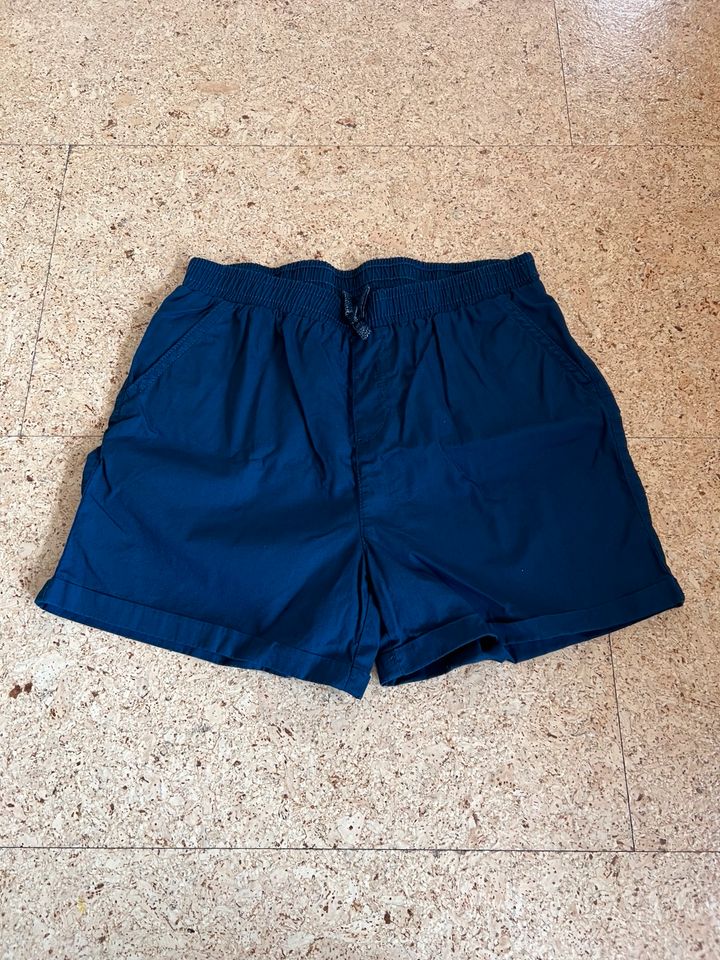 LC Waikiki Set Shirt Shorts/Hose Gr. 146/152 - wie neu in Gehren