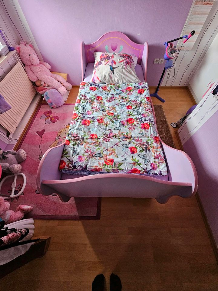Bett mit Lattenrost Kutsche Kinderbett für Mädchen 90x200 in Salzgitter