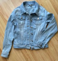 Taillierte Jeans Jacke Größe S /36 hellblau Bayern - Fürstenfeldbruck Vorschau