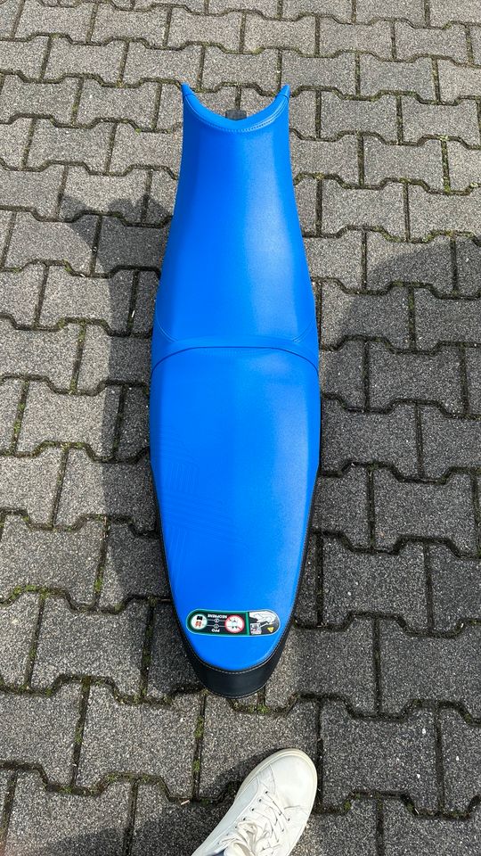 Sea-Doo Spark Trixx Seat/Sitz Blau/Rot 3UP/3Sitzer in Düsseldorf