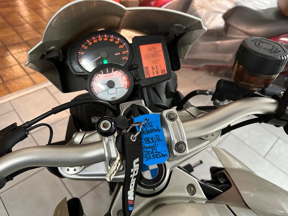 BMW F 800 R / Tüv 10/2025/ 37885 KM/Bremsbeläge v +h NEU in Fürstenfeldbruck