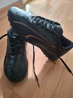 Multinockenschuhe Fussball PUMA neuwertig Gr.40 Brandenburg - Spremberg Vorschau