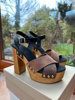 Plateau Sandaletten High Heels Leder neuwertig aus Italien 41 Kreis Pinneberg - Rellingen Vorschau