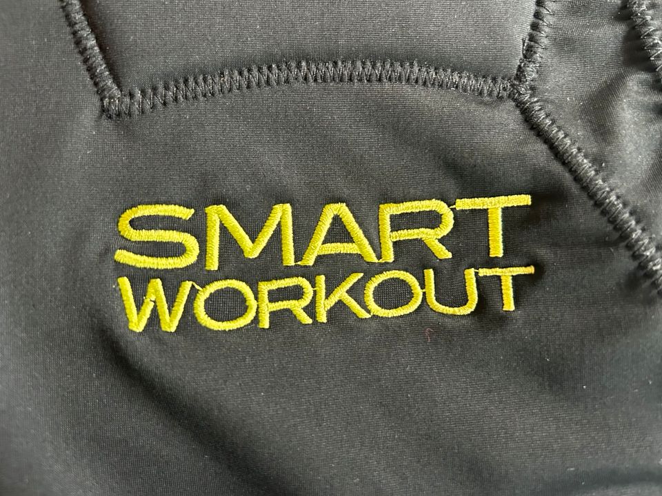 EMS Smart Workout Anzug Größe L in Leipzig