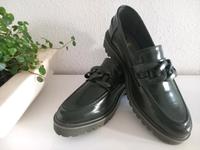 NEU! Slipper Schuhe grün Gr. 39 von la strada Bayern - Haßfurt Vorschau