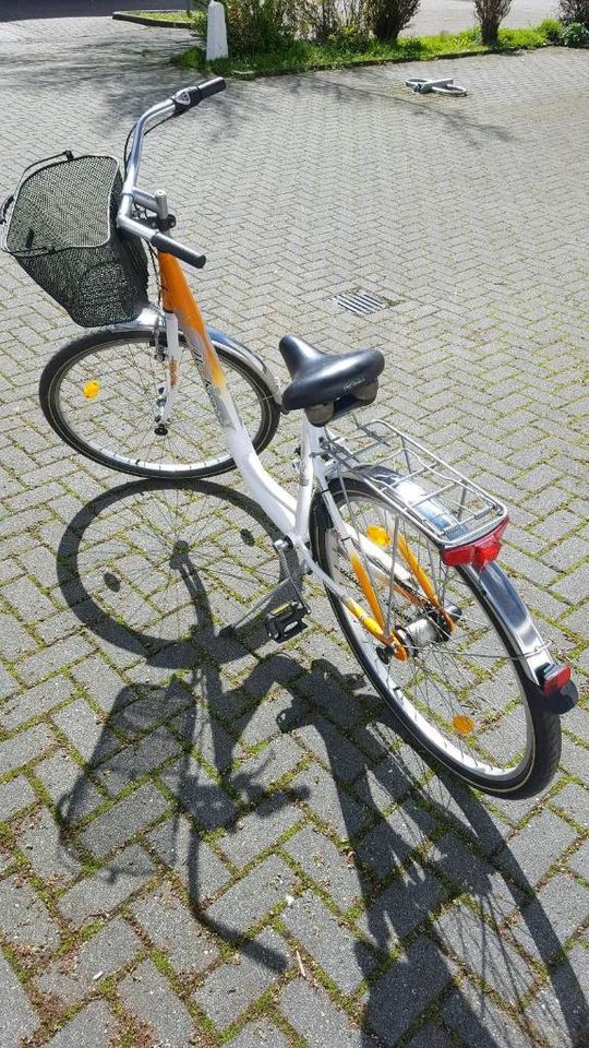 Fahrrad Gebraucht wie neu in Duisburg