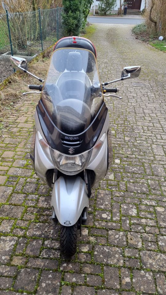 SUZUKI Burgman AN 400 – EZ 2000 in Oberpleichfeld