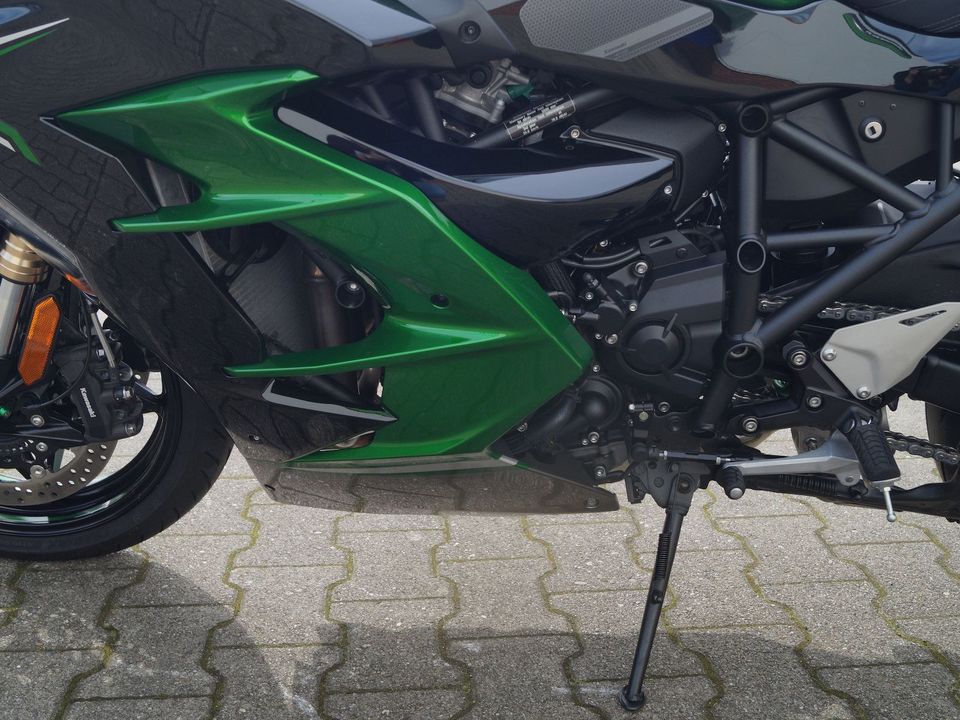 Kawasaki Ninja H2 SX Tourer in Versen