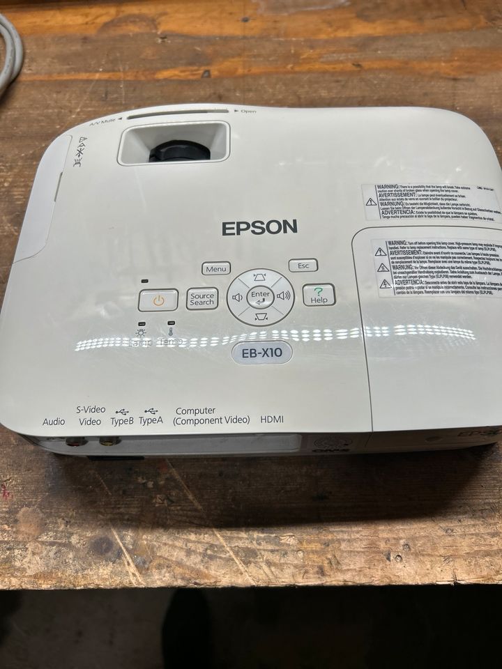 Beamer Epson EB-X10 in Hannover