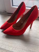Rote Schuhe mit Absatz Nordrhein-Westfalen - Detmold Vorschau