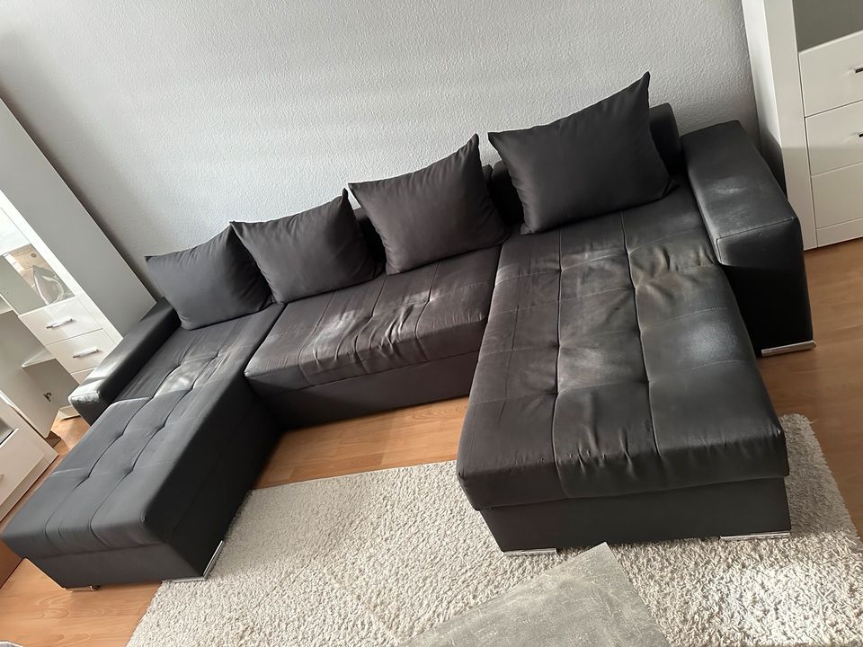 Grau Sofa mit schlaffunkcion in Chemnitz