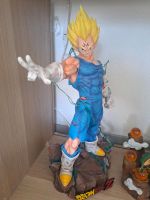 Dragonball vegeta statue resin Nordrhein-Westfalen - Castrop-Rauxel Vorschau