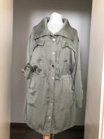 Guess Mantel Jacke Oberteil S neu olive grün Köln - Porz Vorschau