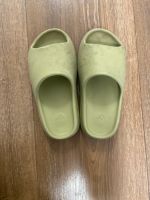 Yeezy Slides Gr:35-36 FAKE!!! Köln - Ostheim Vorschau