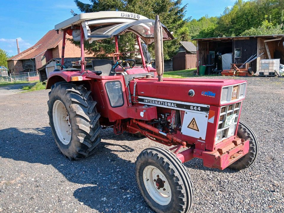 Traktor IHC 644 S in Bad Hersfeld