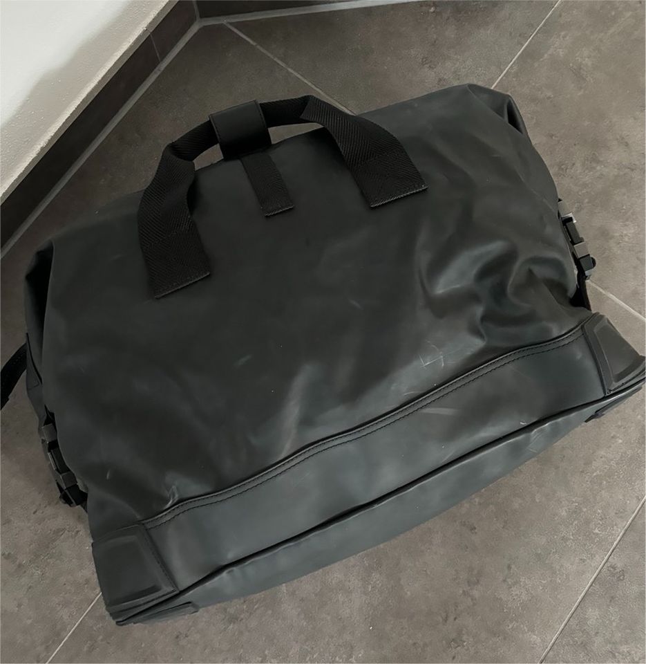 Calvin Klein Weekender Große Reisetasche in Augsburg