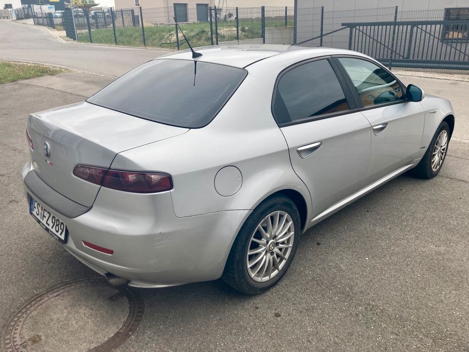 Alfa Romeo 159 2.2 JTS mit TÜV in Au