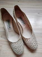 Pumps in beige/Gold, Absatzhöhe ca.5cm, Berlin - Zehlendorf Vorschau