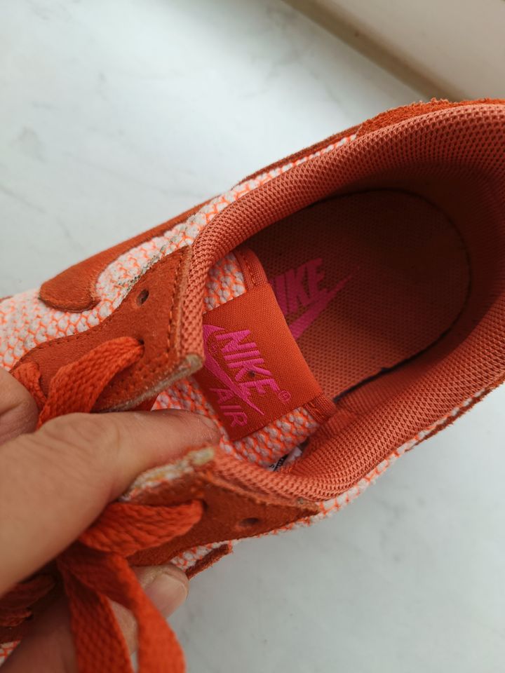 Nike Air orange Größe 38 in Mainz