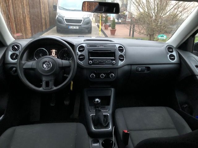 Volkswagen Tiguan, 1.4 Benziner. EZ 10/2011, Klima, Tempomat usw. in Nürnberg (Mittelfr)