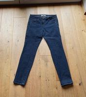 Brax Jeans Hose Shakira blau Gr. 40, 31/32 Schleswig-Holstein - Maasbüll Vorschau