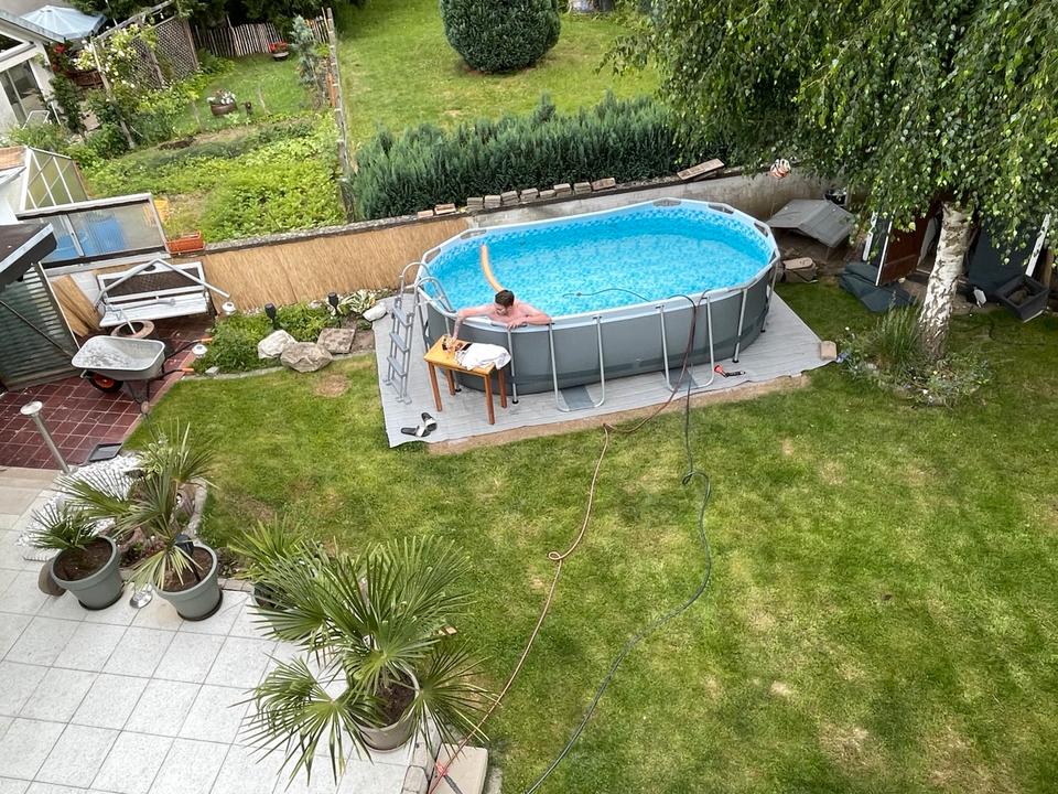Bestway Stahlrahmen Pool 424x250x100 inkl. Sandfilter-Pumpe in Menden