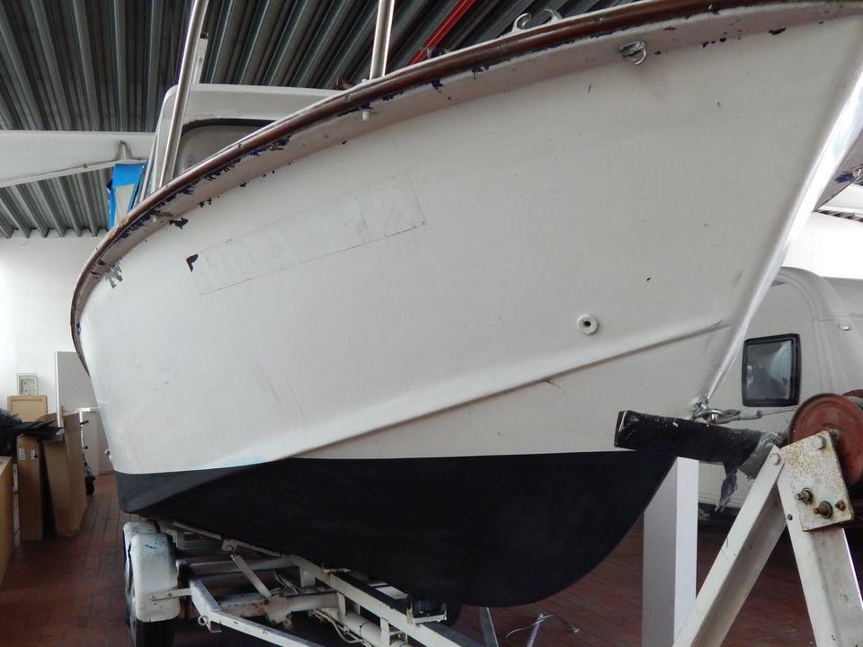 Boot Motorboot Kajütboot Coronet inkl Trailer 4500 € auch Tausch in Fulda