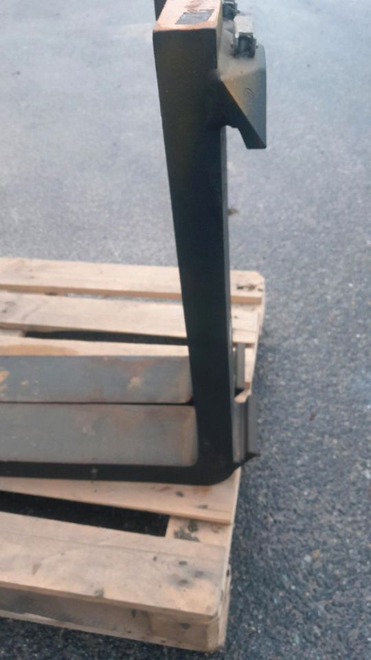 Stapler Gabeln 2m lang 4500 kg in Rattiszell