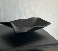 Schale Keramik 28cm x 19 cm ( moderne Form) Nordrhein-Westfalen - Bocholt Vorschau