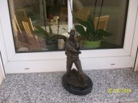 Der Angler beim Drill - Bronze, Fisherman, signiert Dupre Sachsen-Anhalt - Zörbig Vorschau