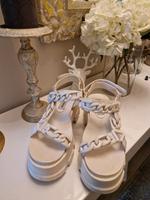 Sandalen von Steve Madden Gr 37 , weiß,wie NEU Bremen - Vegesack Vorschau