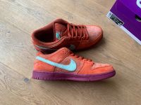 Nike SB Dunk Slow Mystic Red Rosewood neu OVP !! Niedersachsen - Celle Vorschau