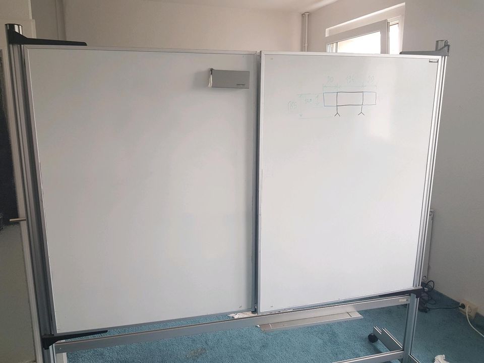 Mobieles Whiteboard , magnet Tafel mit Fahrgestell 200 × 120 in Halle