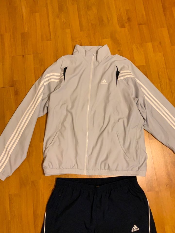 Adidas Trainingsanzug Gr. XXL wie neu in Dormagen