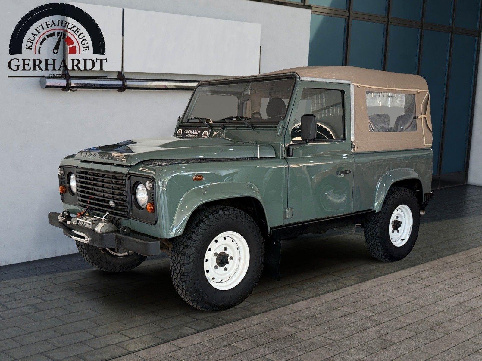 Abbildung des Autos Land Rover Defender 90 S…
