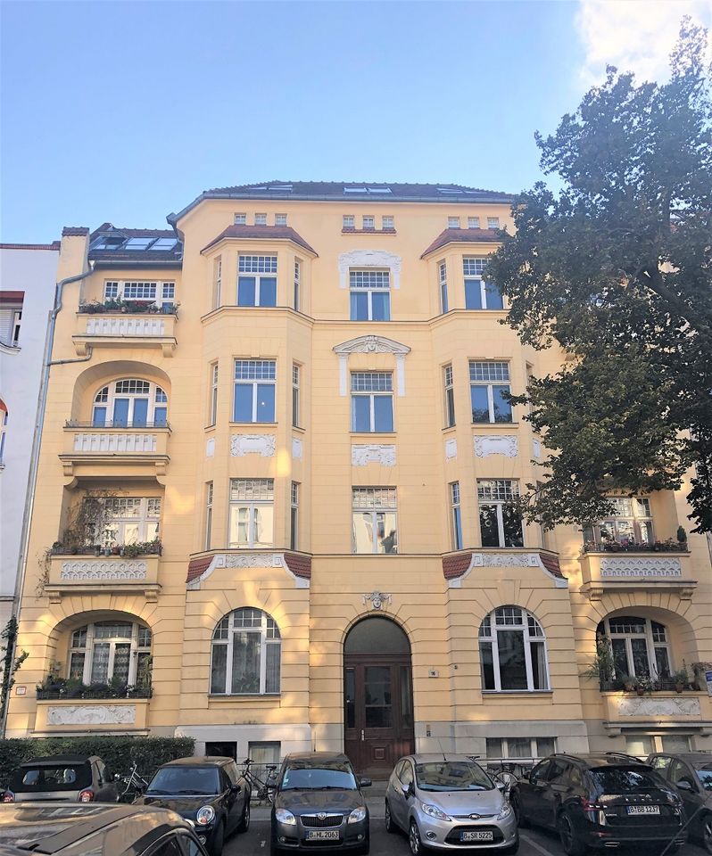 Noble Gründerzeitwohnung mit Loggia, Erstbezug in Berlin