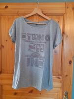 T-Shirt grau Größe L Niedersachsen - Schneverdingen Vorschau